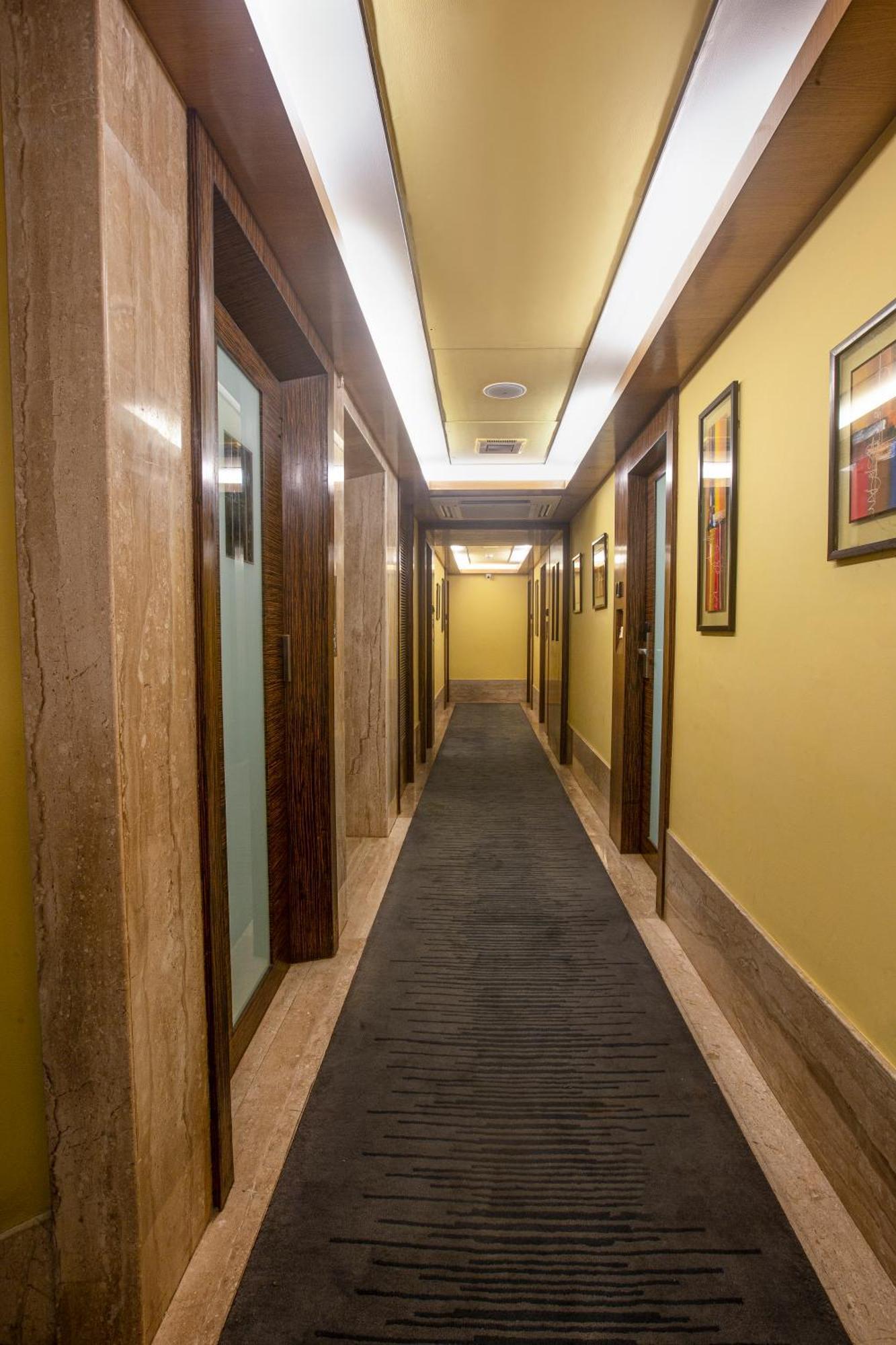 Hotel Bawa Continental Bombaim Exterior foto