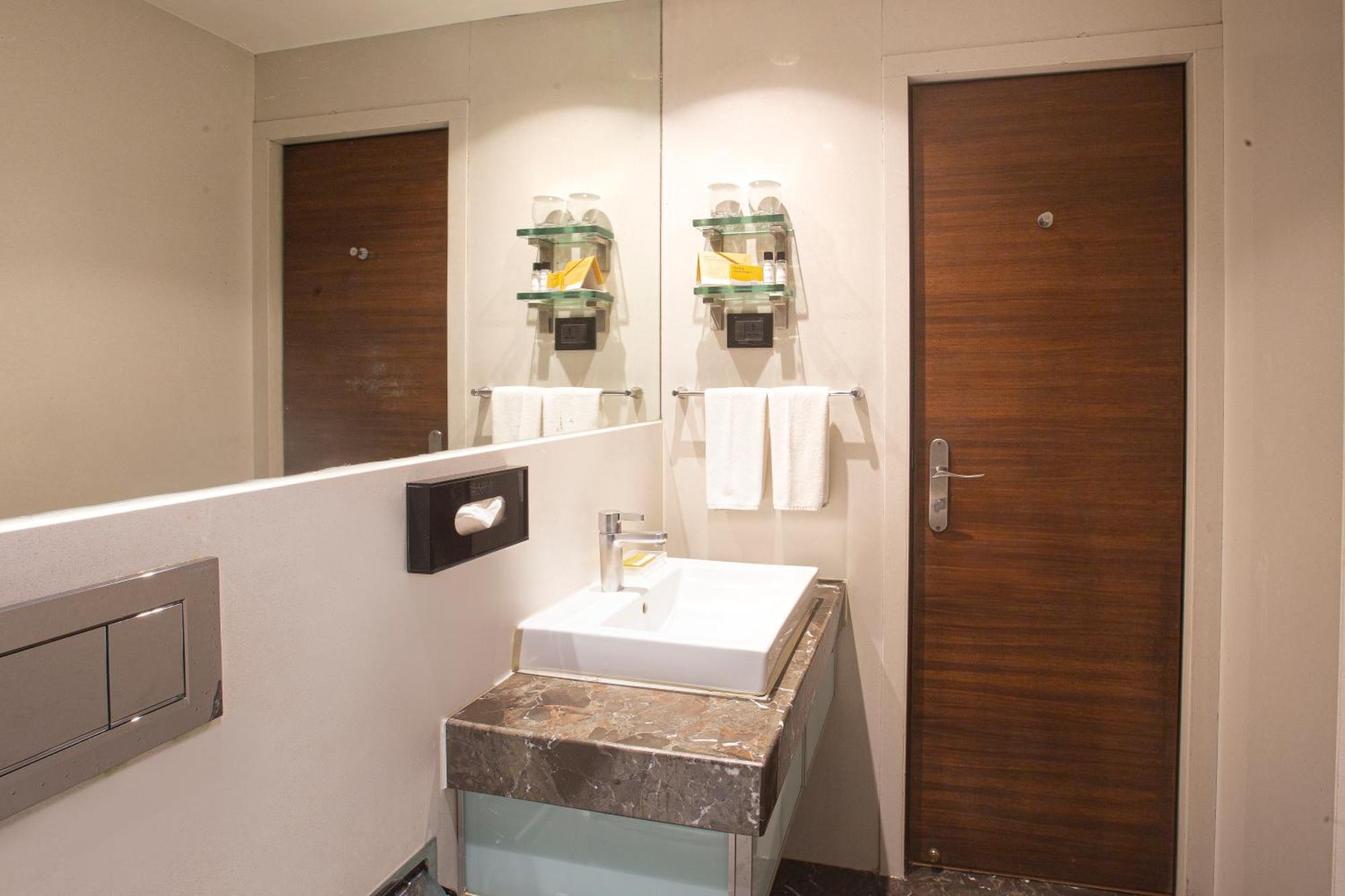 Hotel Bawa Continental Bombaim Quarto foto