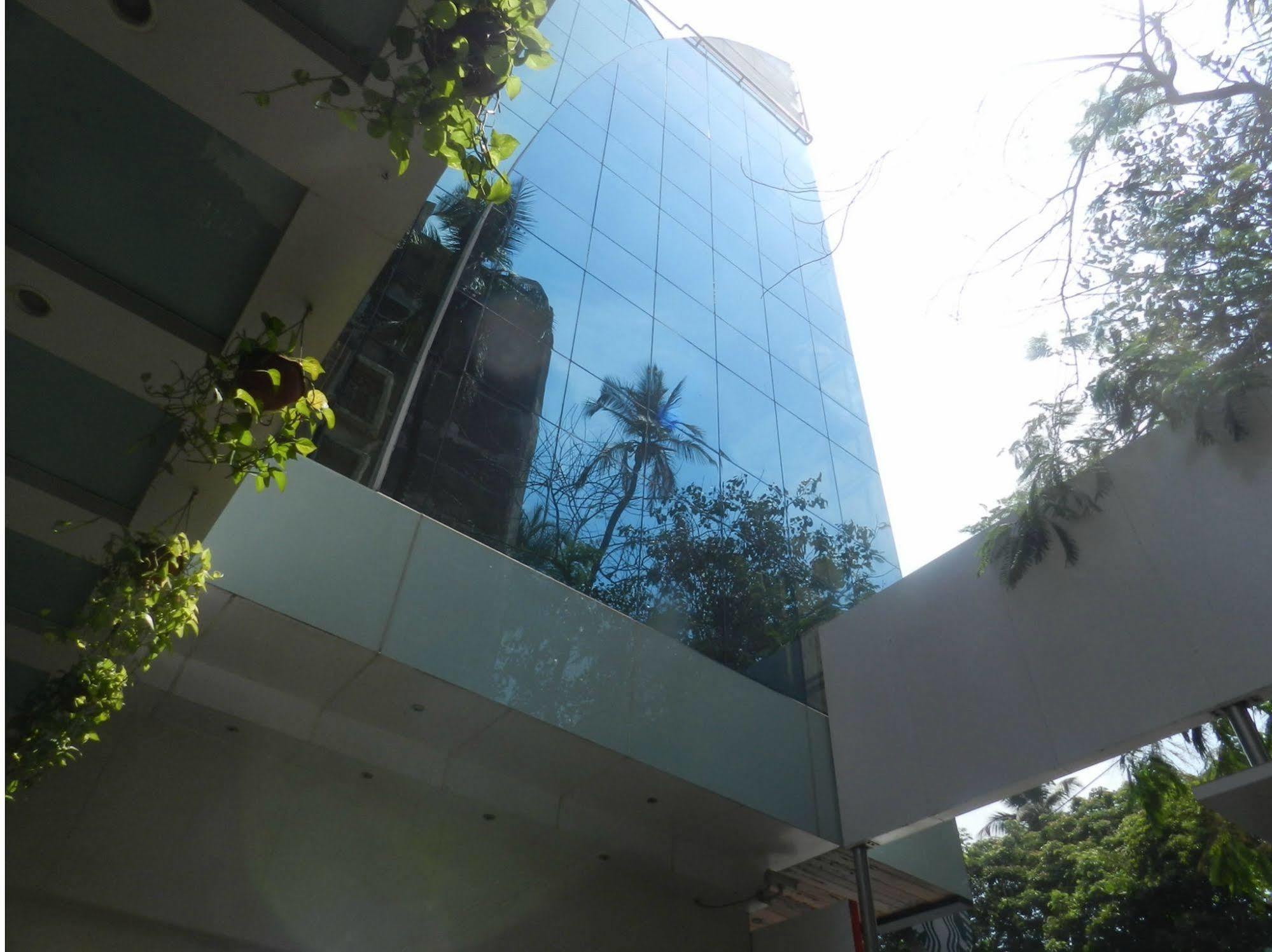 Hotel Bawa Continental Bombaim Exterior foto
